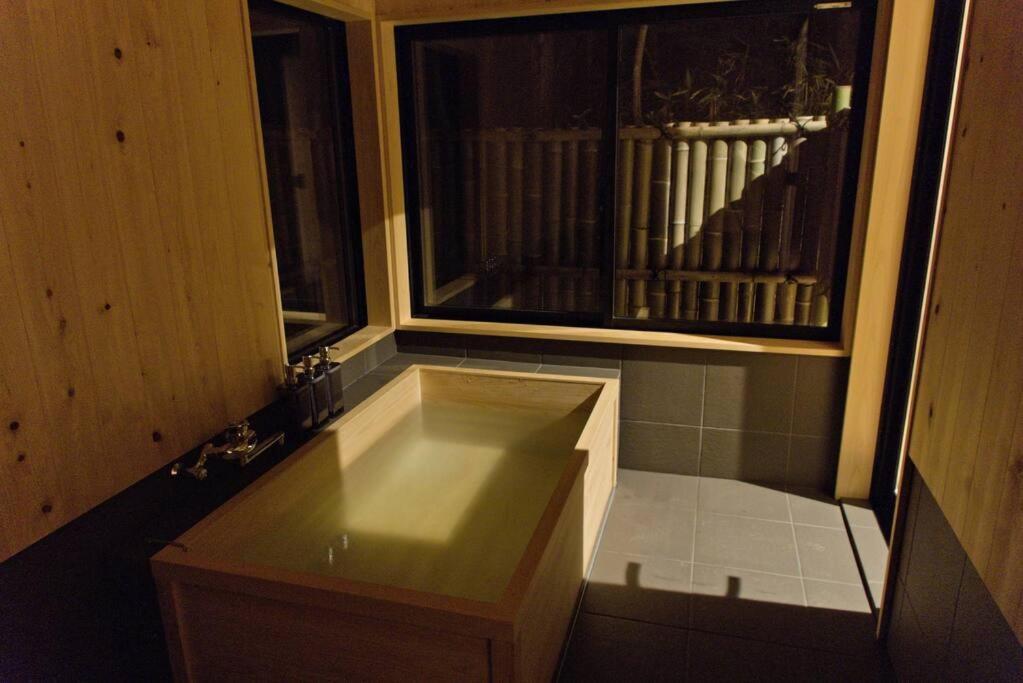 Hinoki No Ie - Cottage With Natural Hot Spring In A Cypress Bathtub Shika Eksteriør bilde