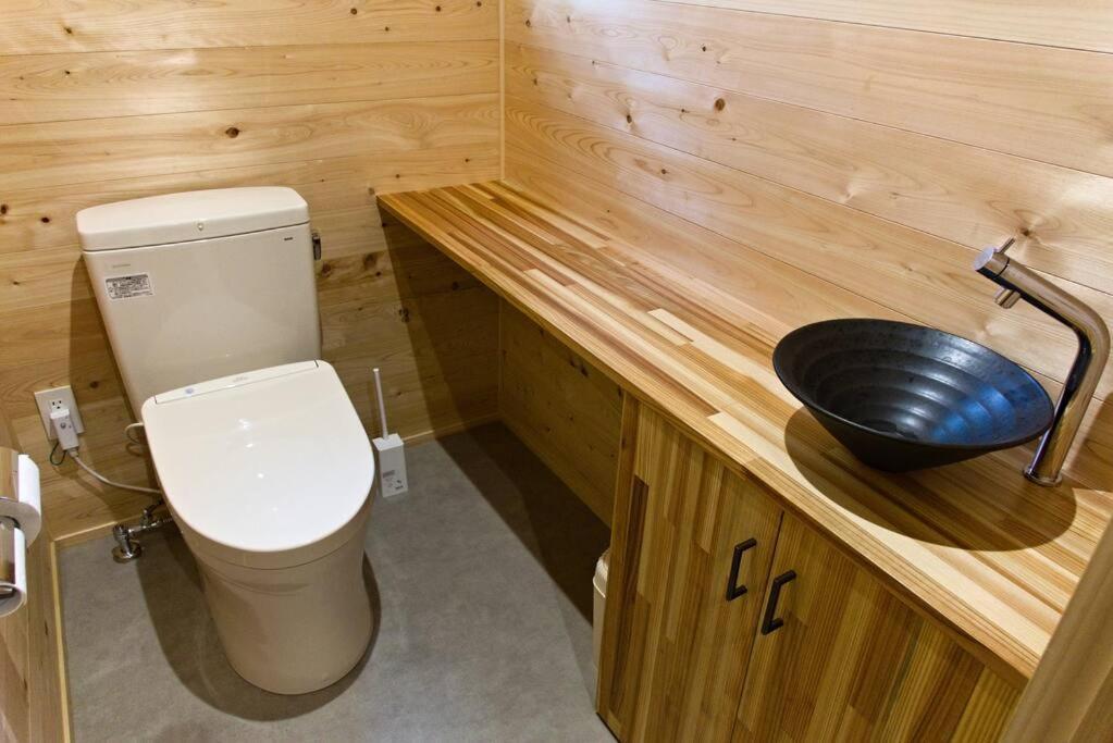 Hinoki No Ie - Cottage With Natural Hot Spring In A Cypress Bathtub Shika Eksteriør bilde